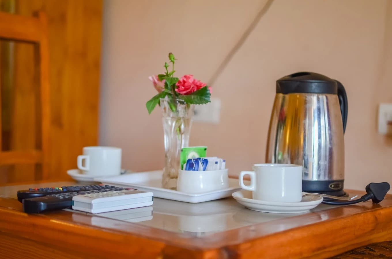 Tea tray with a rose